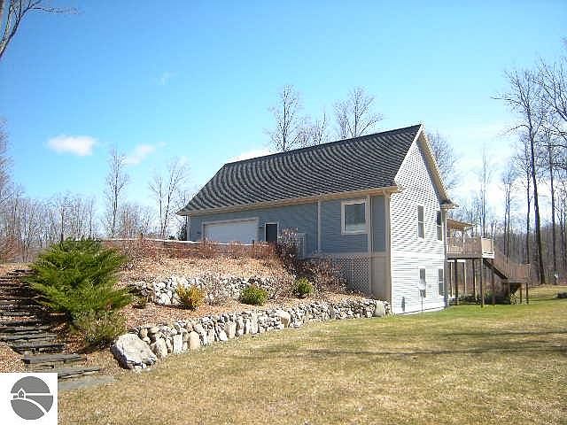 2nd image of 6860 Walden Woods