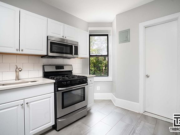 4th image of 339 W 29th St #24