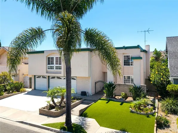 9717 Avenida Monterey, Cypress, CA 90630