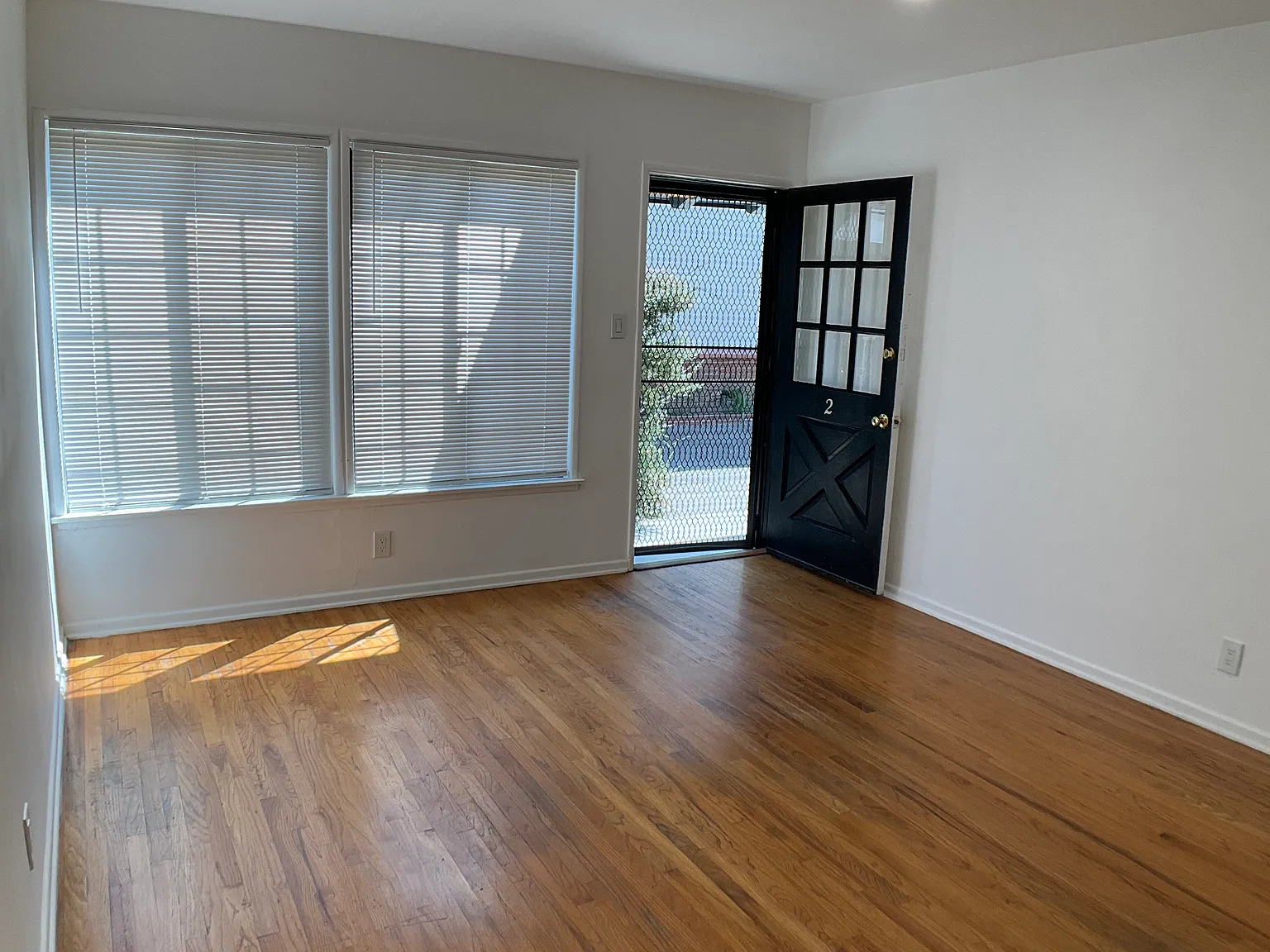 1 bed, 725 sqft, $2,195 — Photo 3