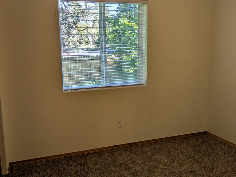 5105 Hickory Ln — Photo 10