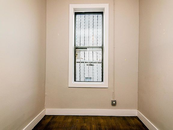 4th image of 319 Knickerbocker Ave APT 4L