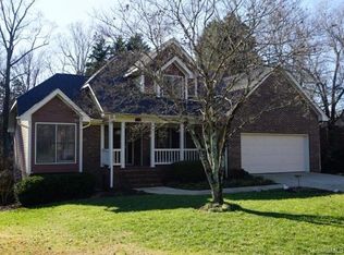 3009 9th Street Ln NE, Hickory, NC 28601