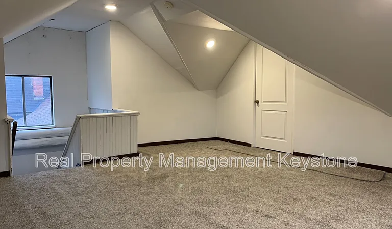403 Ohio Ave #2 — Photo 10
