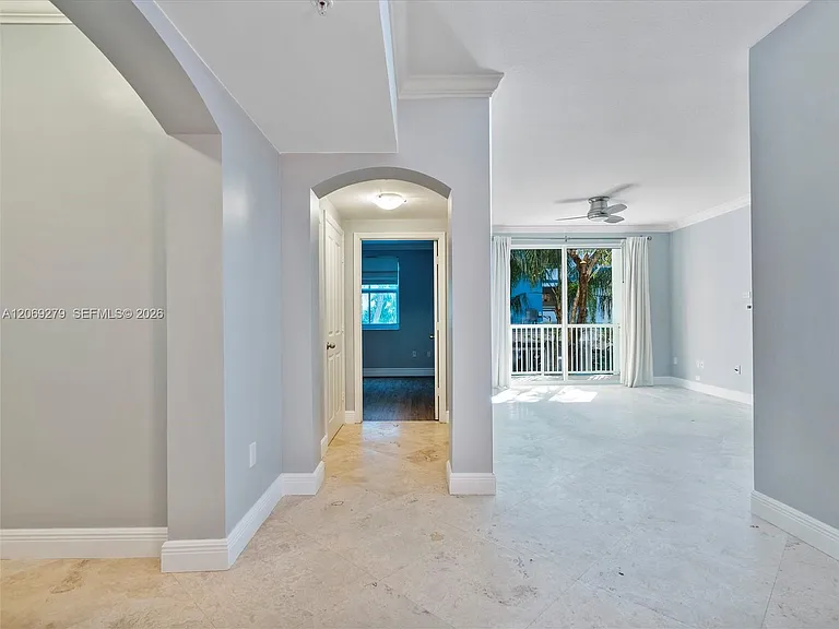 9172 Collins Ave #216 — Photo 3