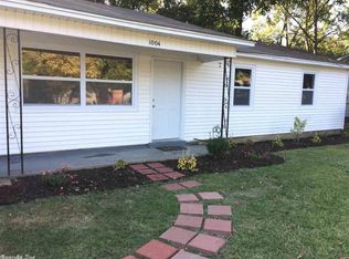 1004 Hicks St, Lonoke, AR 72086