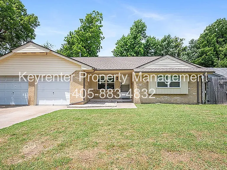 128 Mount Vernon Dr — Photo 1