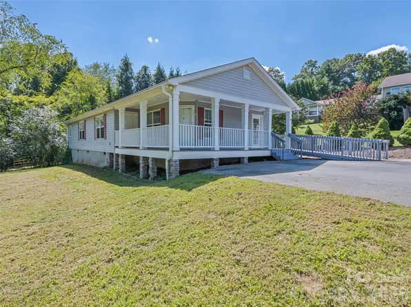 10 Enochs Way, Fletcher, NC 28732