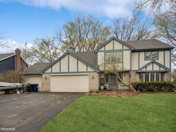 12555 Dover Dr, Apple Valley, MN 55124