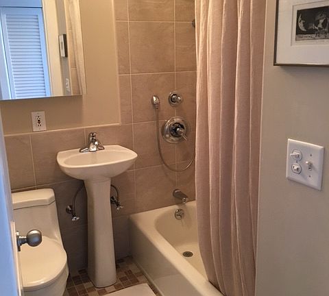3rd image of 732 E 8th St #2