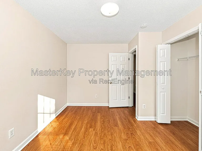 6307 Forest Ridge Dr — Photo 25