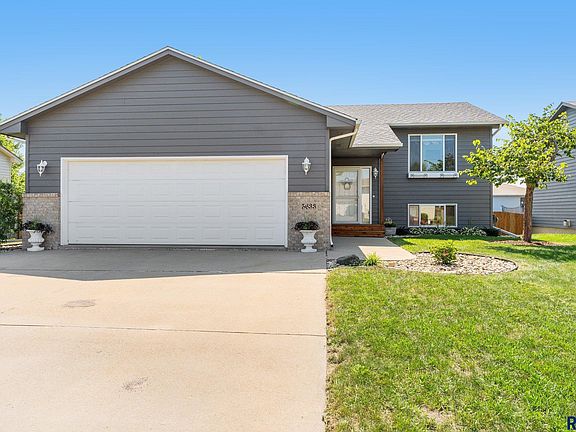2nd image of 5633 W Bakker Park Dr