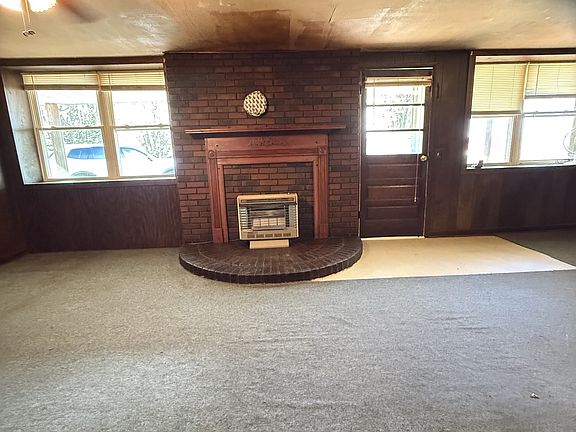 5th image of 1245 Beech Grove Rd