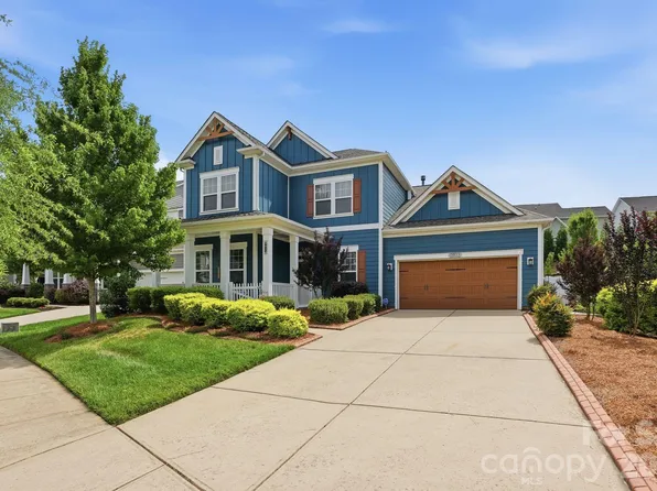 9833 Andres Duany Dr, Huntersville, NC 28078