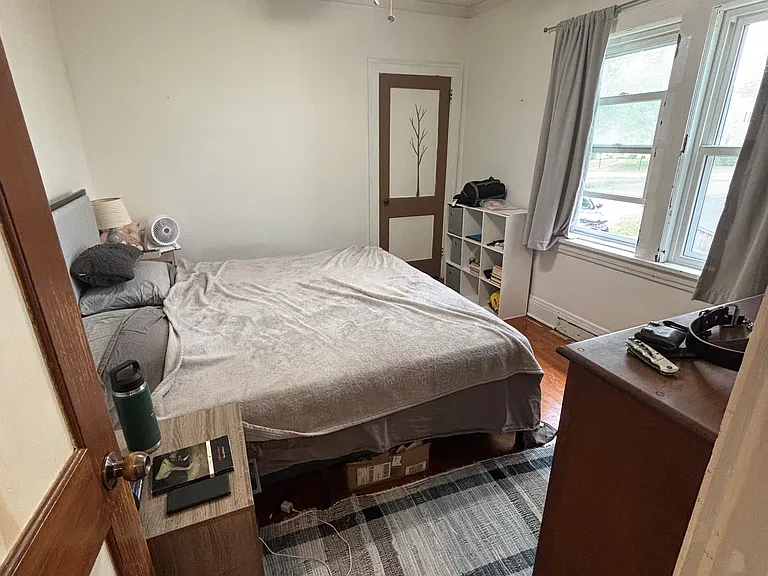 116 W Arrowhead Rd — Photo 5