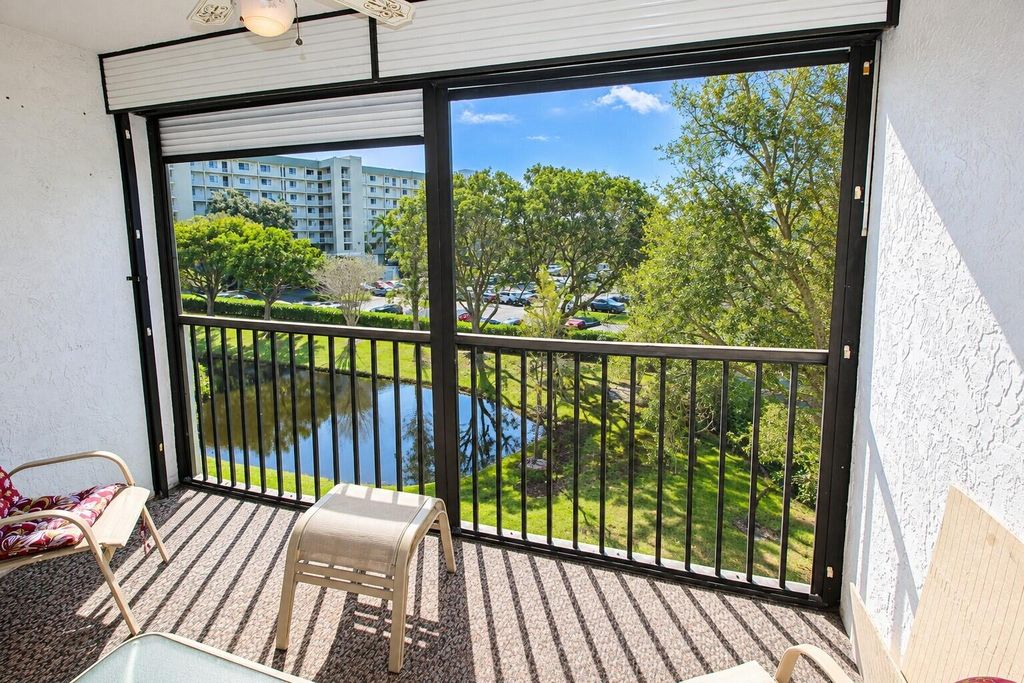 2230 N CYPRESS BEND Drive #410, photo 3