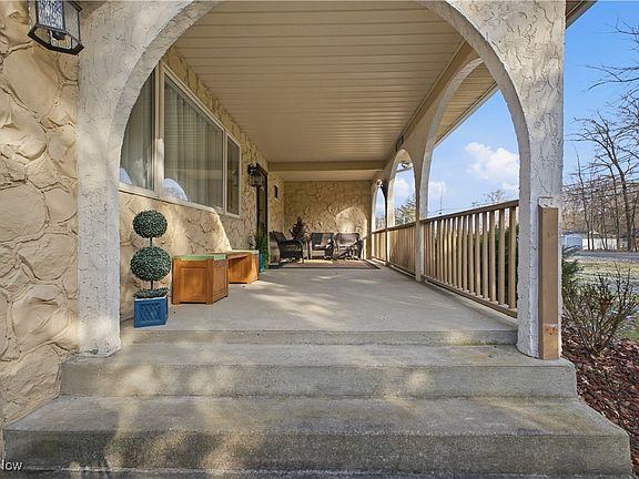 3rd image of 4538 Lockwood Blvd
