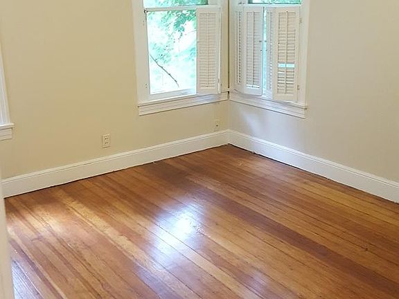 3rd image of 1705 West Ave APT A