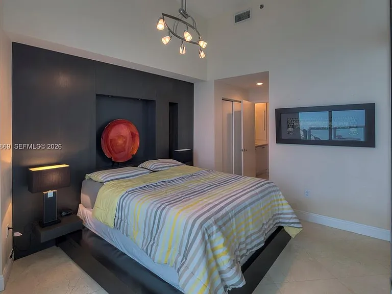6515 Collins Ave #1804 — Photo 10