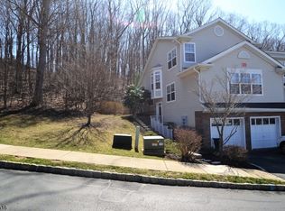 2901 Vantage Ct, Denville, NJ 07834