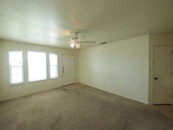 5th image of 2602 Seabiscuit Dr APT B