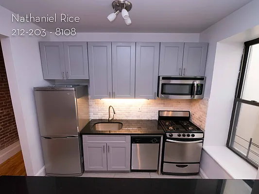 Rented by (Legacy) NY Quality Living Uptown | media 11