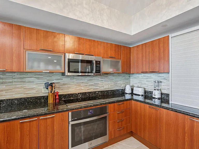 2640 Lake Shore Dr #2312 — Photo 11