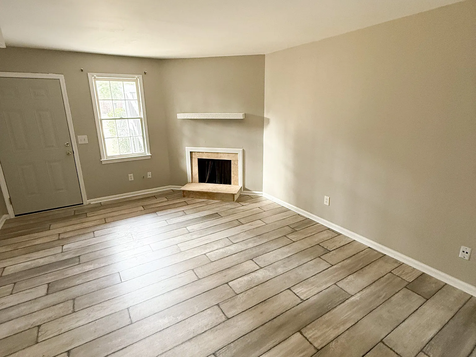 2920 Chatsworth Road - D — Photo 3