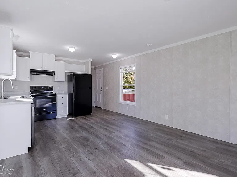 105 Hastings Dr — Photo 7