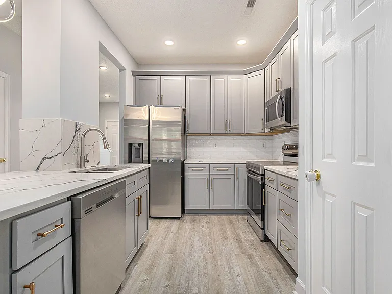 121 Olde Towne Way #2 — Photo 1
