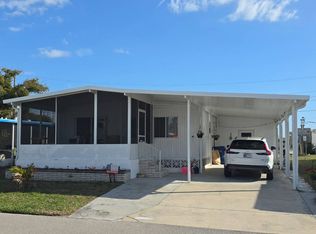 41 7th St E, Nokomis, FL 34275