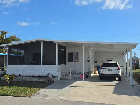 41 7th St E, Nokomis, FL 34275