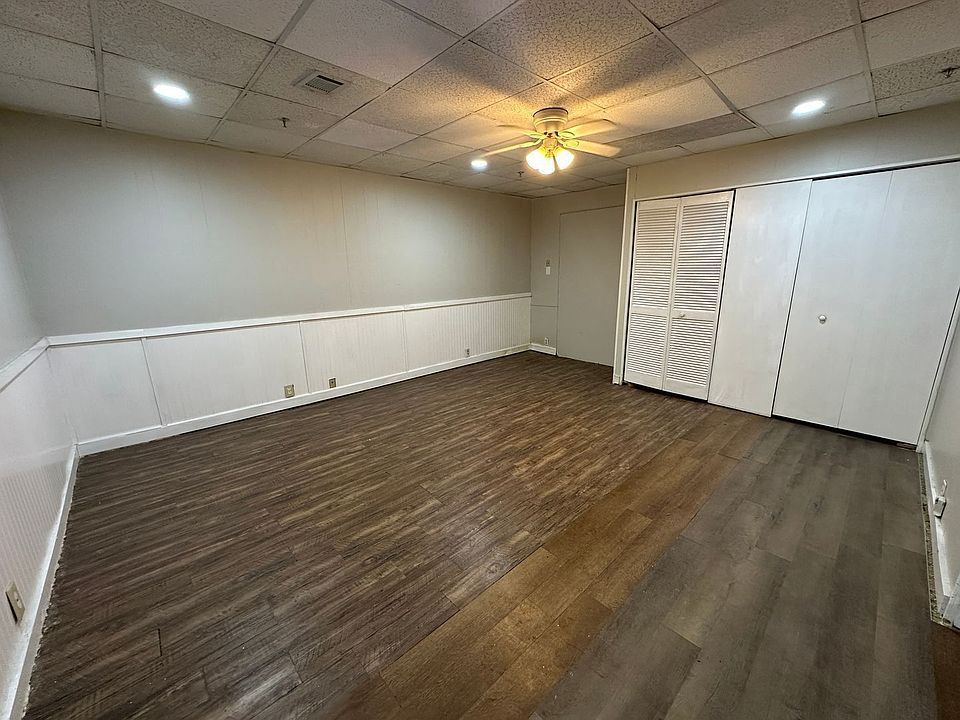 1st image of 420 College St #E