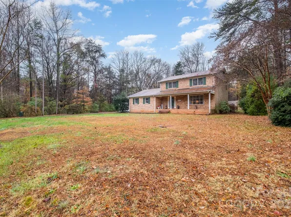 8214 Addison Dr, Harrisburg, NC 28075