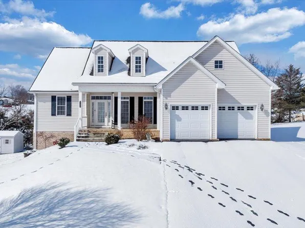 102 Wexford St, Staunton, VA 24401