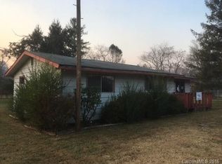 43 Barker Ln, Rosman, NC 28772