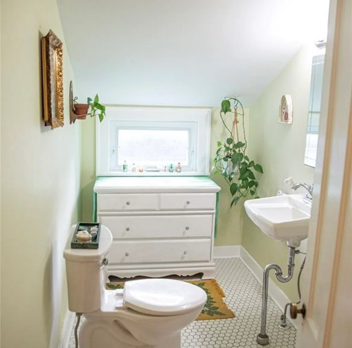 3 bed, 1381 sqft, $2,000 — Photo 3