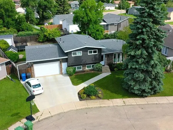 9 Gibson BAY, Yorkton, SK S3N 3H4