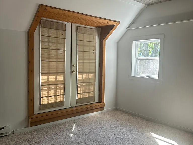 723 Linden Ave #2 — Photo 6