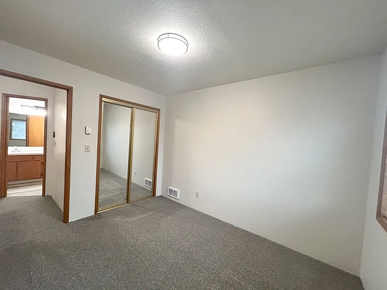 5626-5628 Glenridge Way #5630 — Photo 22