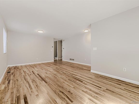4th image of 2511 S Genoa Street