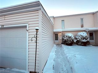 272 Deepwood Dr, Wadsworth, OH 44281