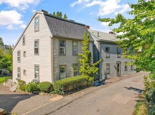 21 Circle St, Marblehead, MA 01945