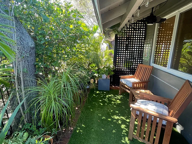 301 Melody Ln — Photo 18