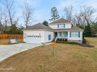 2009 Cordgrass Rd, Hampstead, NC 28443