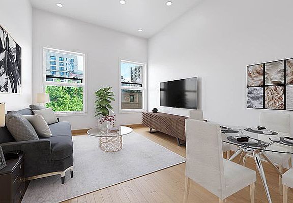 3rd image of 326 W 76th St