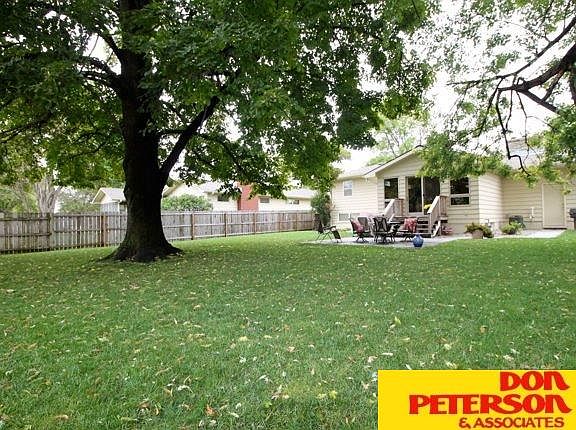 2nd image of 2214 Parkview Dr
