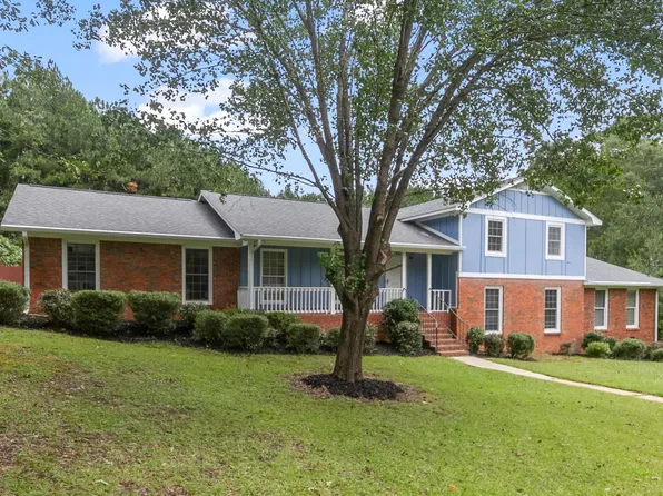 4725 Woodland Forrest Dr, Tuscaloosa, AL 35405