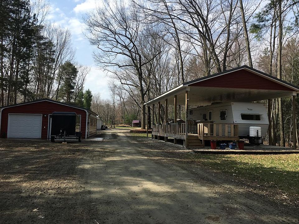 2nd image of 1557 Port Austin Rd