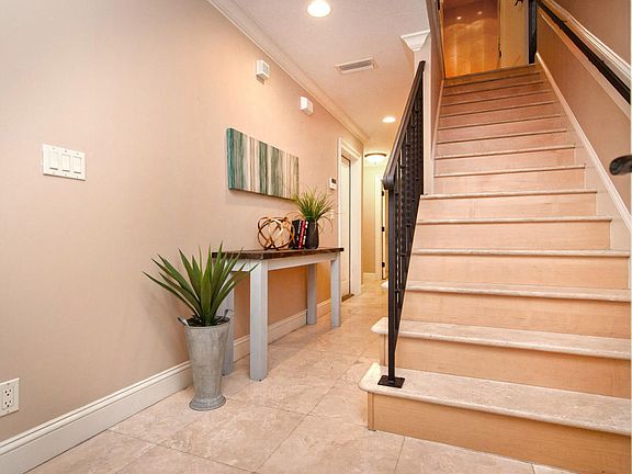 4th image of 66 28th Ave S
